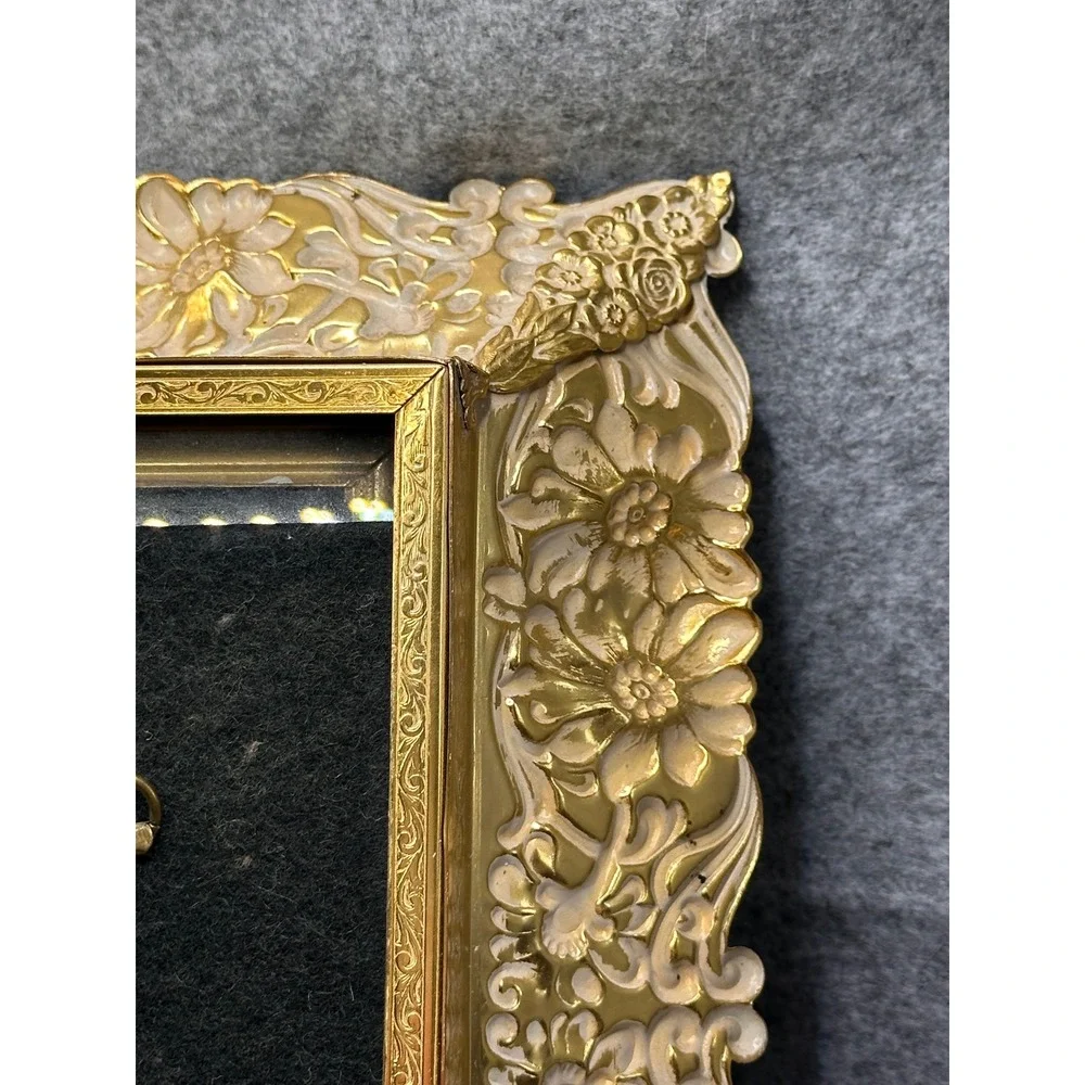 Vintage Ornate Gold Cream Floral Picture Frame Baroque 8x10 Tabletop Wall Decor